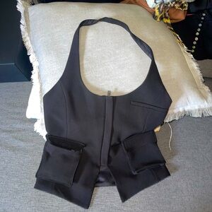Black Cleavage Crop Top